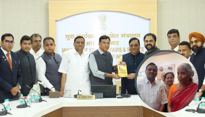 भाजपा व्यापार प्रकोष्ठ के प्रदेश संयोजक श्री लाभचंद बाफना जी व चैंबर ऑफ कॉमर्स एंड इंड्रस्टीज के पदाधिकारीयों ने दिल्ली नॉर्थ ब्लॉक में केंद्रीय वित्त मंत्री श्रीमती निर्मला सीतारमण जी,केंद्रीय मंत्री श्री मनसुख मंडाविया जी से सौजन्य भेंट