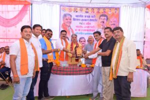 दुर्ग जिले में भाजपा स्थापना दिवस व किसान सम्मान समारोह का भव्य आयोजन